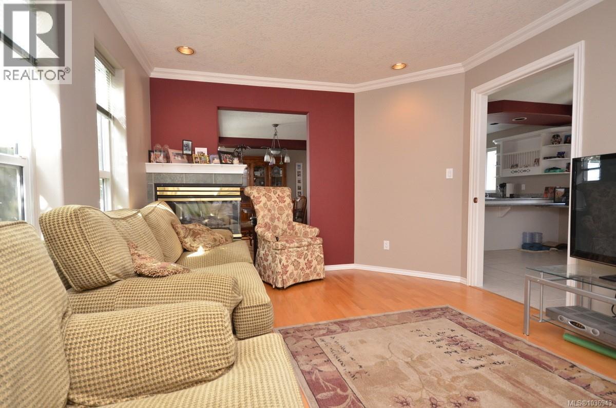 B 1143 Greenwood Ave, Esquimalt, British Columbia  V9A 5K7 - Photo 9 - 1036943
