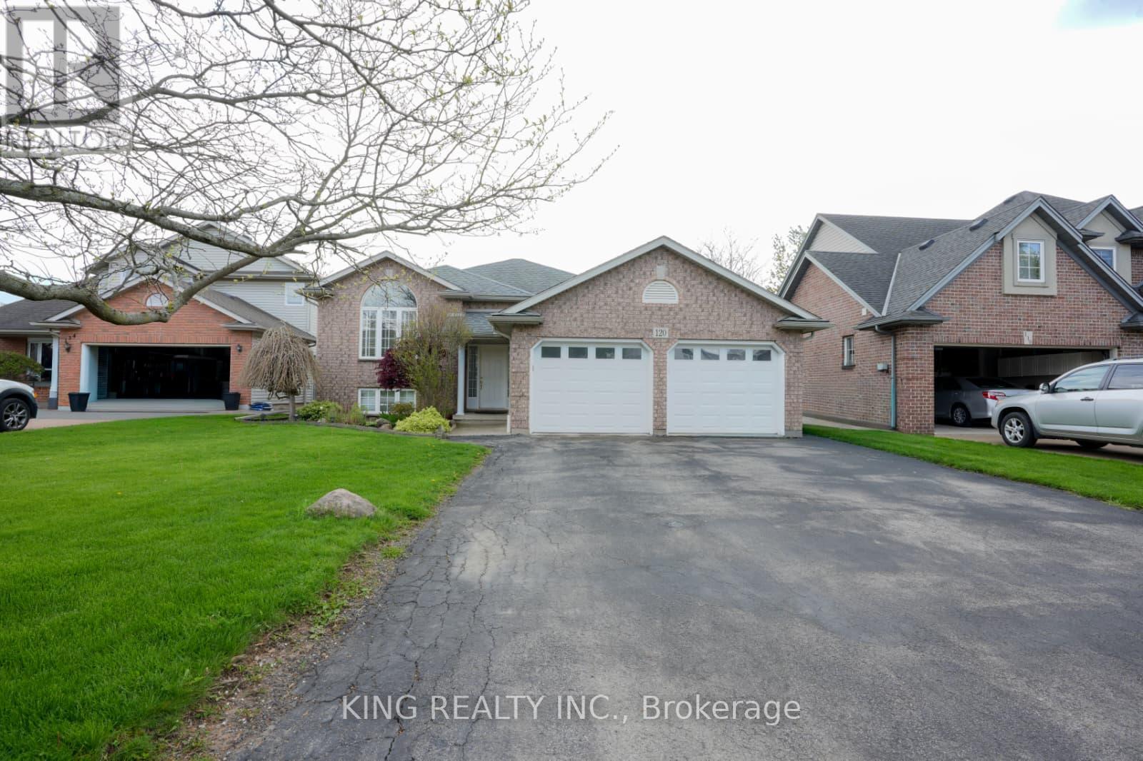 120 Redwood Court, Welland, Ontario  L3C 7C4 - Photo 2 - X13117912