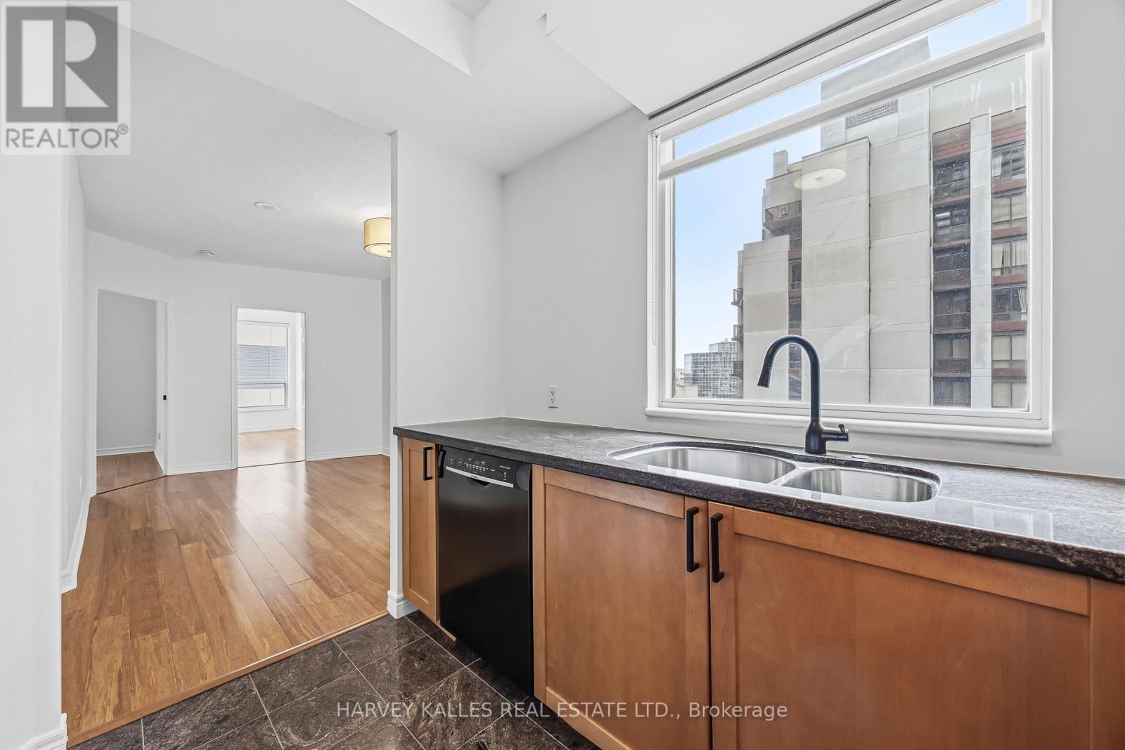 1907 - 55 Bloor Street E, Toronto, Ontario  M4W 3W6 - Photo 10 - C13130408