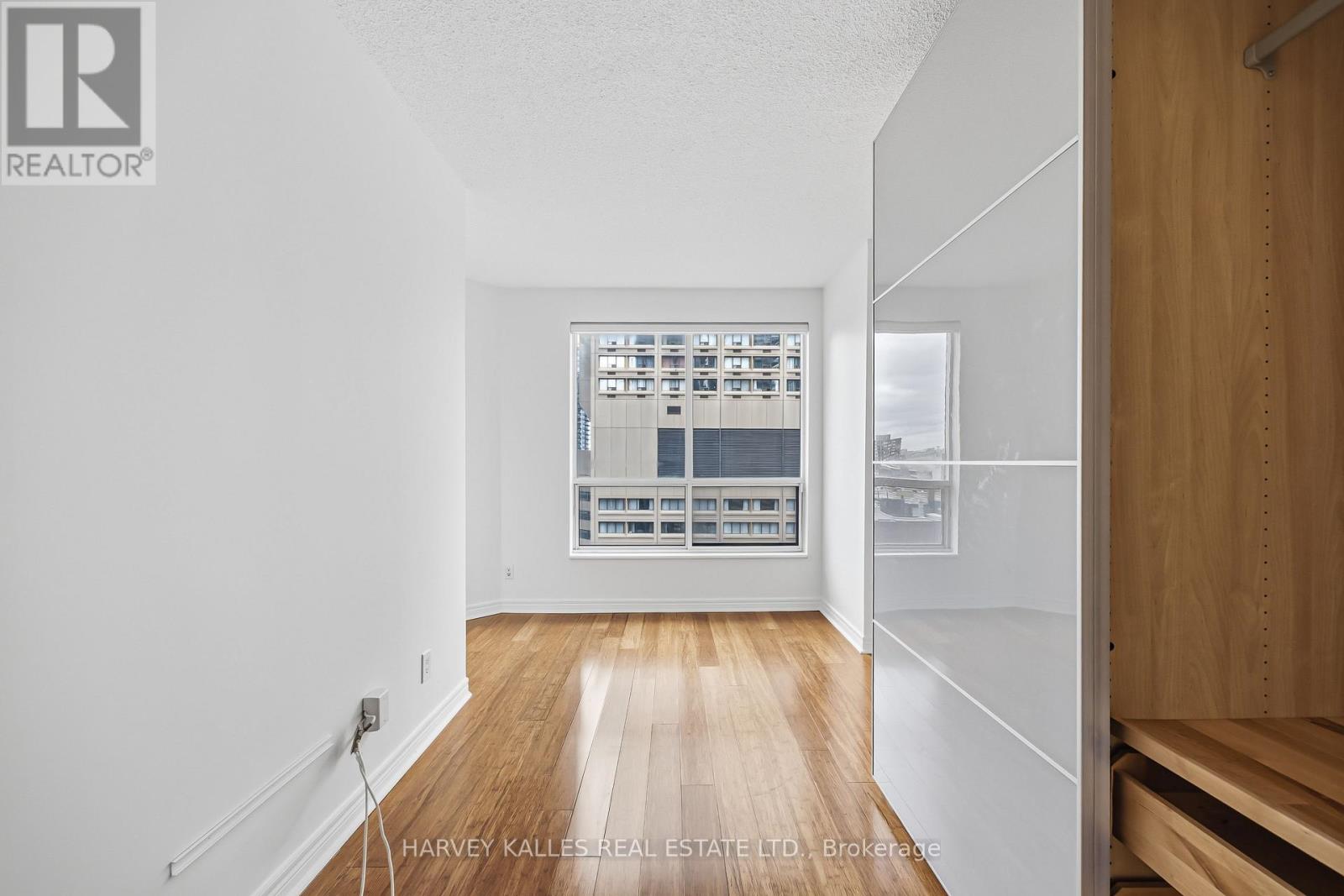 1907 - 55 Bloor Street E, Toronto, Ontario  M4W 3W6 - Photo 11 - C13130408
