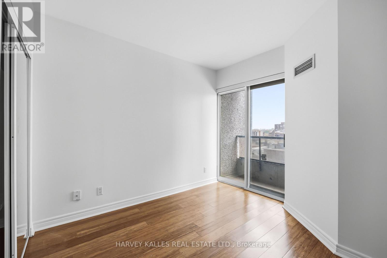 1907 - 55 Bloor Street E, Toronto, Ontario  M4W 3W6 - Photo 13 - C13130408