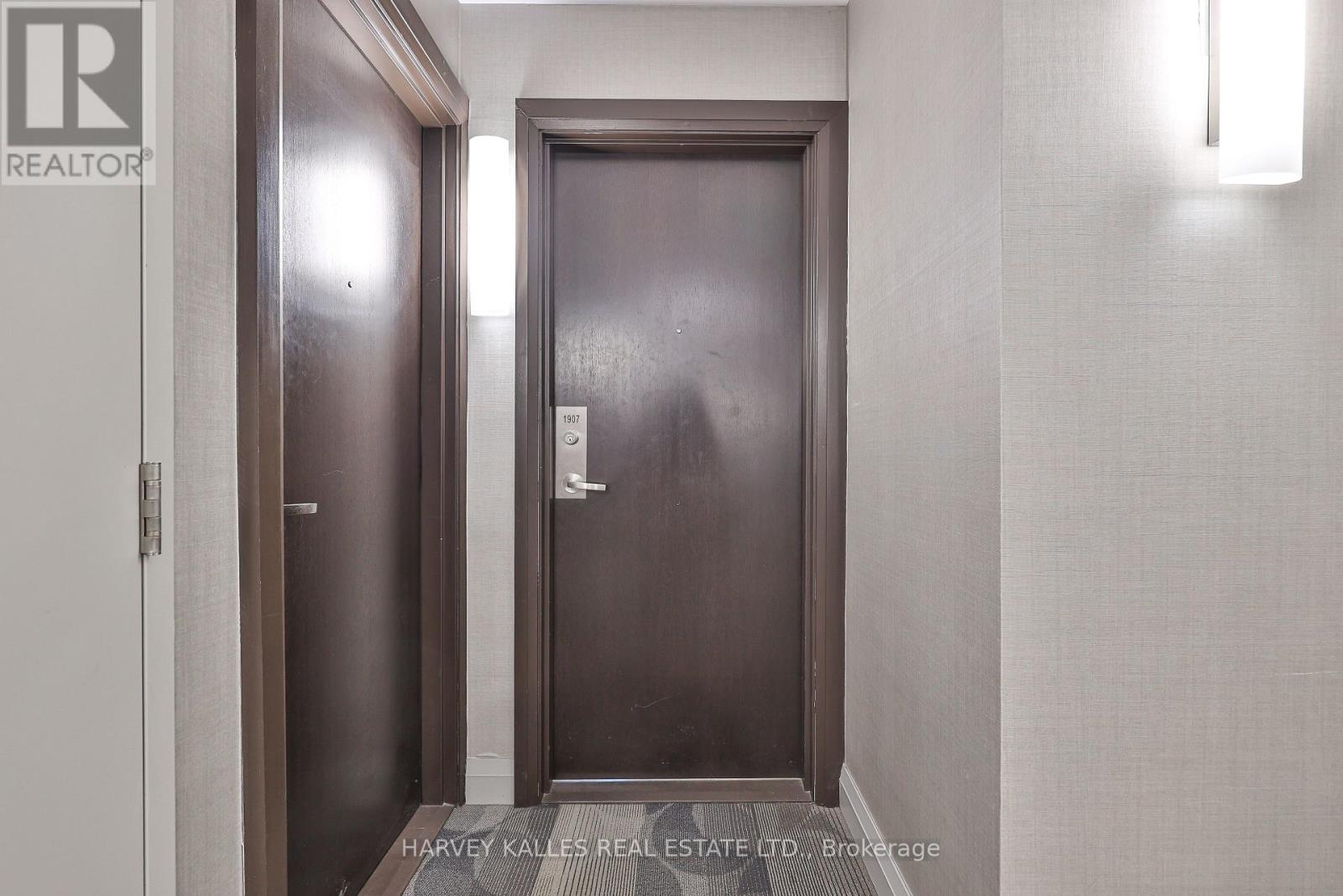 1907 - 55 Bloor Street E, Toronto, Ontario  M4W 3W6 - Photo 5 - C13130408