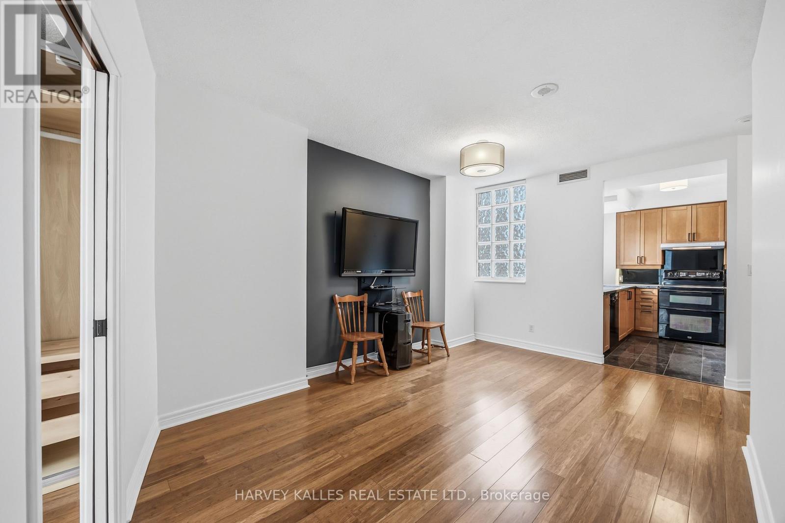 1907 - 55 Bloor Street E, Toronto, Ontario  M4W 3W6 - Photo 7 - C13130408