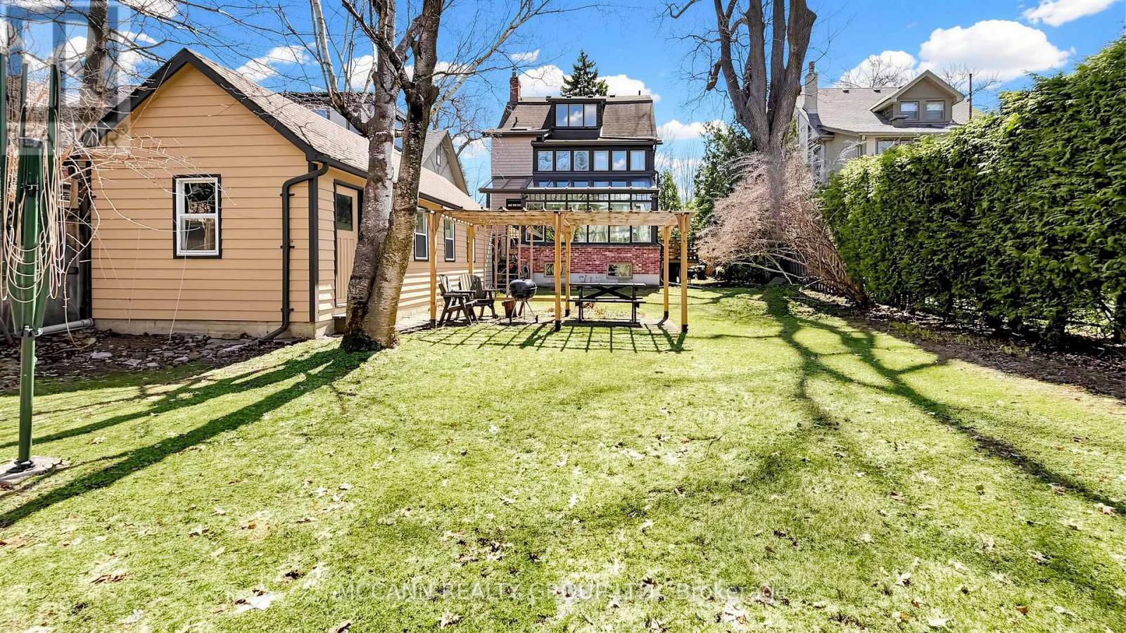 252 Sheldrake Boulevard, Toronto, Ontario  M4P 2B6 - Photo 38 - C13130516