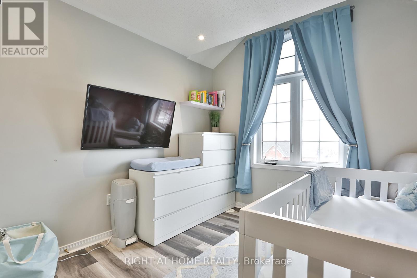 168 Kingston Road W, Ajax, Ontario  L1T 0M9 - Photo 11 - E13130694
