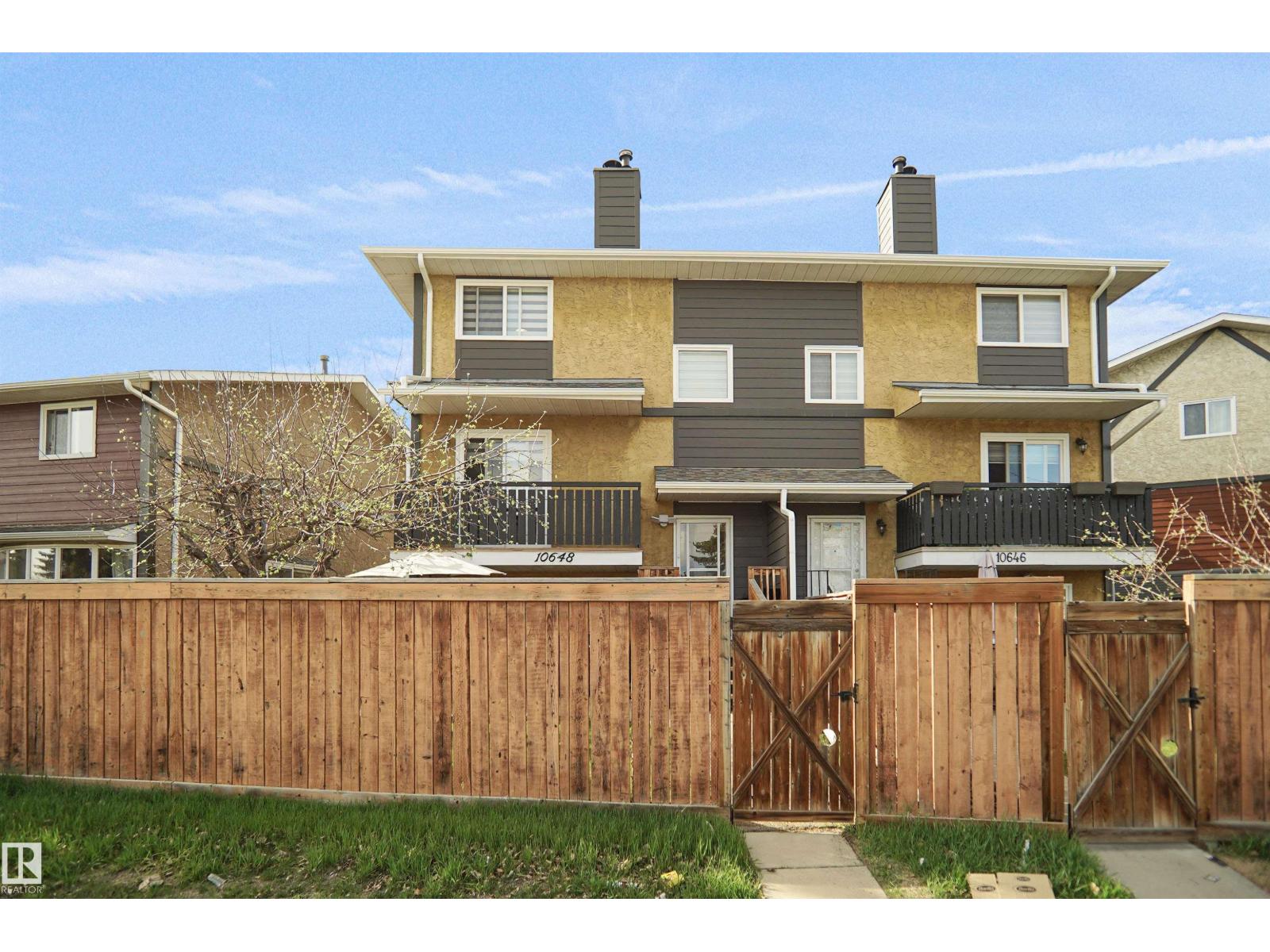 10648 158 AV NW, edmonton, Alberta