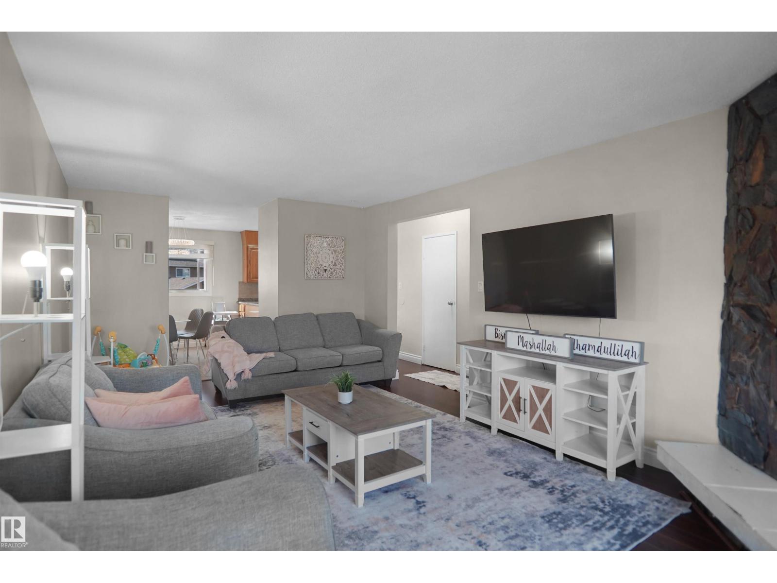 10648 158 Av Nw, Edmonton, Alberta  T5X 4H5 - Photo 6 - E4487802