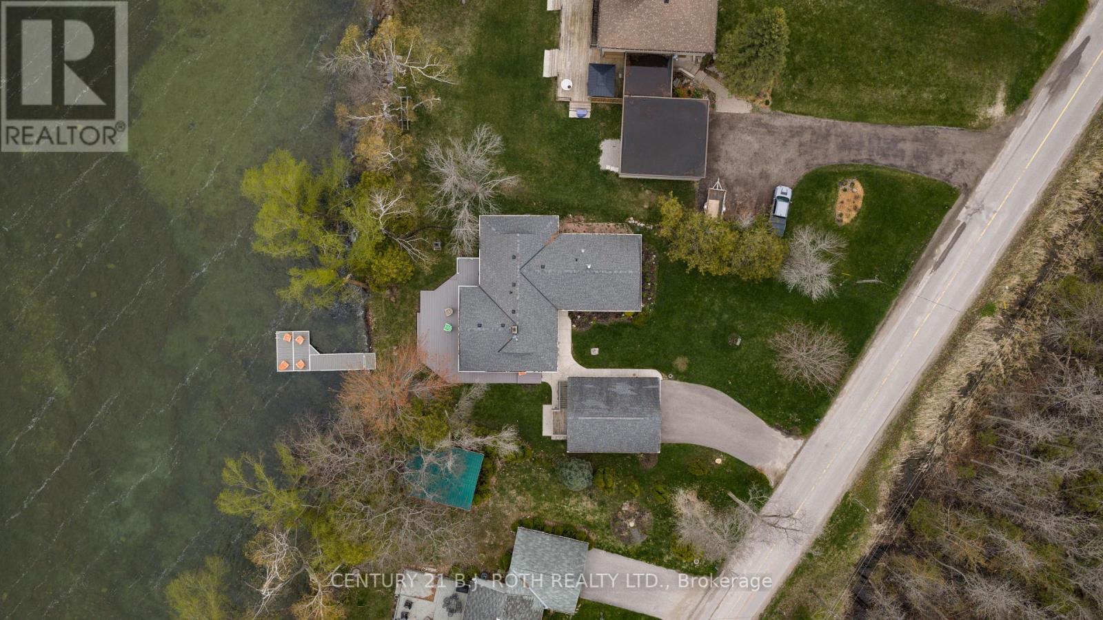 4486 Fern Resort Road, Ramara, Ontario  L3V 0Z1 - Photo 3 - S13130530