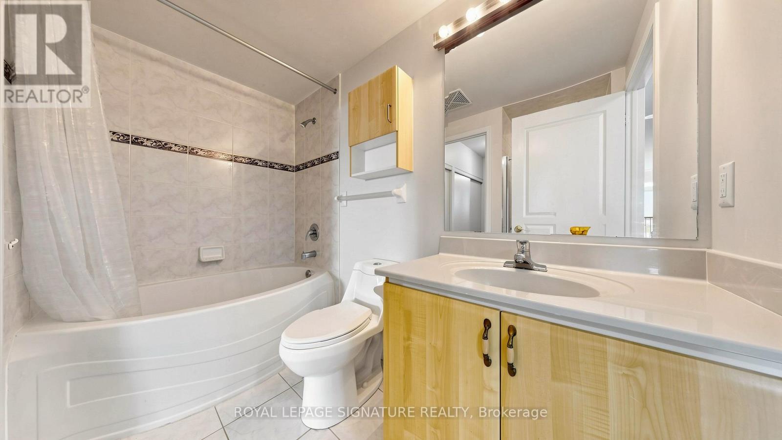 1501 - 200 Burnhamthorpe Road E, Mississauga, Ontario  L5A 4L4 - Photo 27 - W13130492