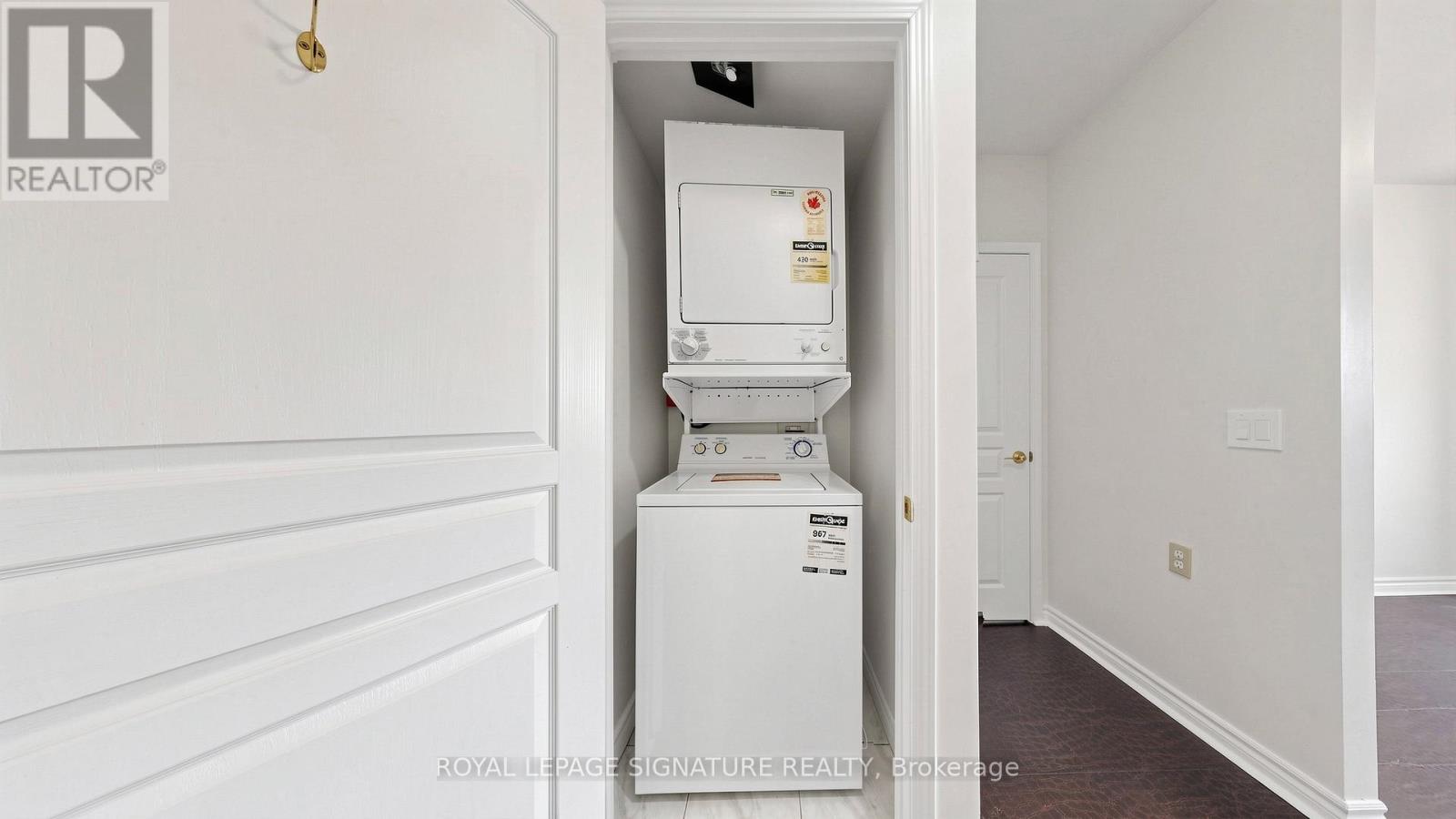 1501 - 200 Burnhamthorpe Road E, Mississauga, Ontario  L5A 4L4 - Photo 30 - W13130492