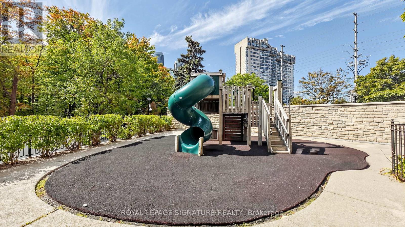 1501 - 200 Burnhamthorpe Road E, Mississauga, Ontario  L5A 4L4 - Photo 38 - W13130492