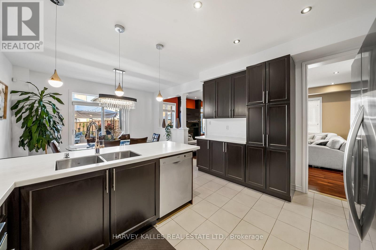 36 Boundbrook Drive, Brampton, Ontario  L7A 0M2 - Photo 11 - W13130526