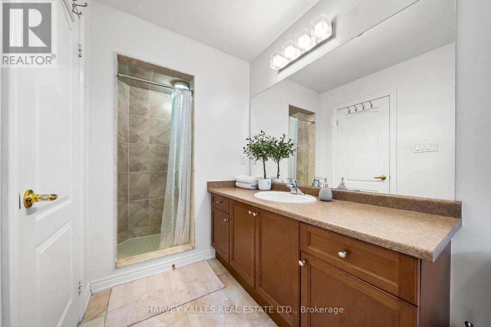 36 Boundbrook Drive, Brampton, Ontario  L7A 0M2 - Photo 28 - W13130526