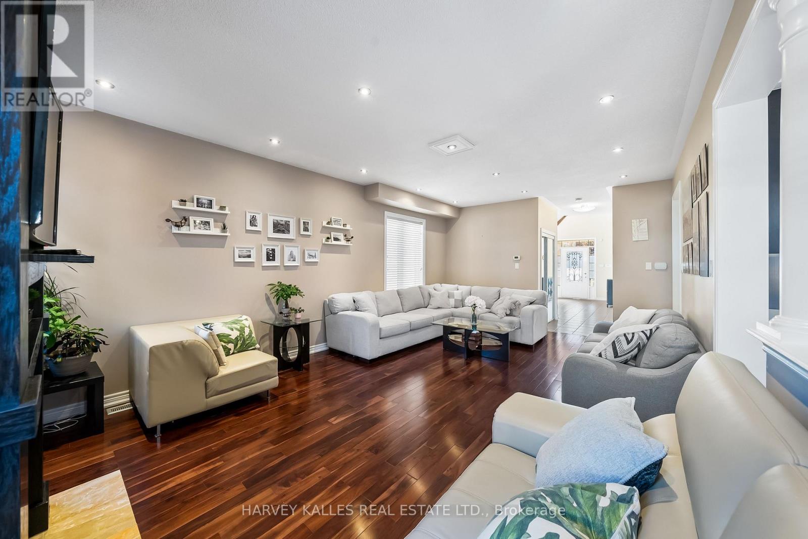36 Boundbrook Drive, Brampton, Ontario  L7A 0M2 - Photo 6 - W13130526