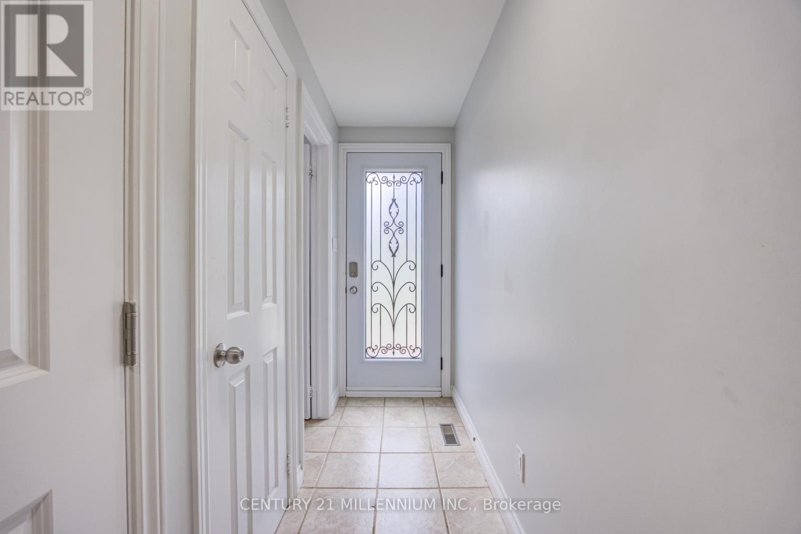 18 Ridgehill Drive, Brampton, Ontario  L6Y 2C4 - Photo 15 - W13130546