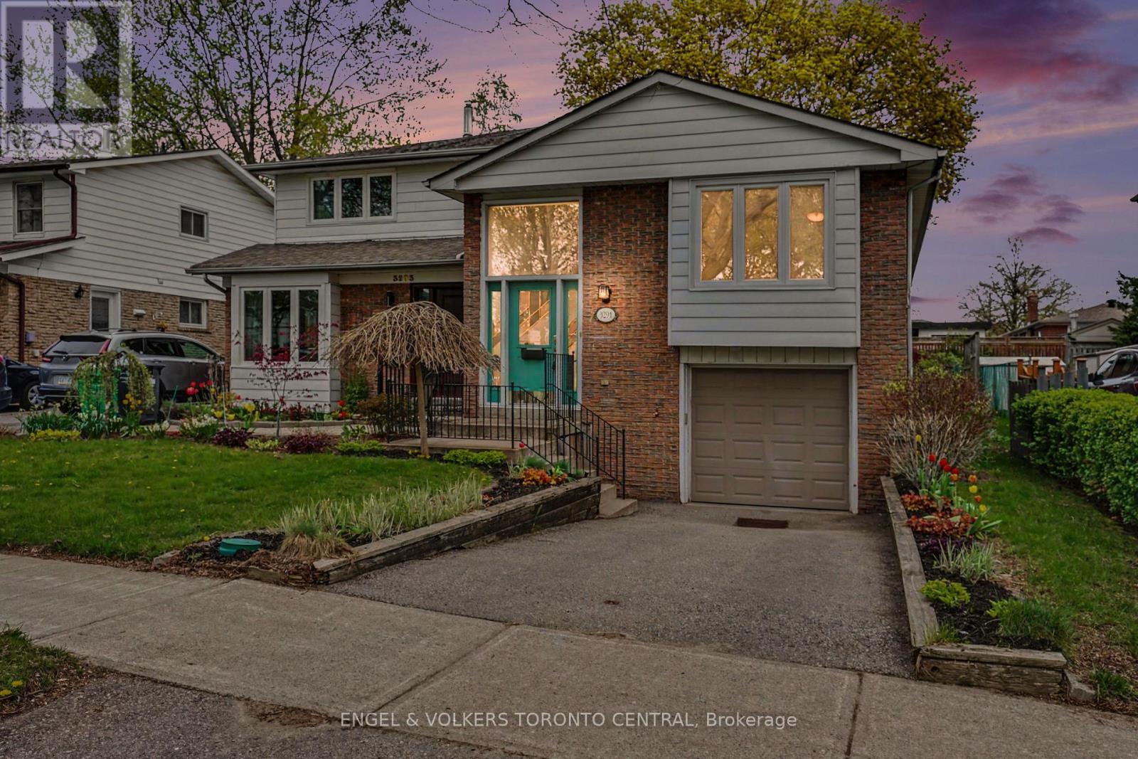 3291 CANDELA DRIVE, Mississauga, Ontario