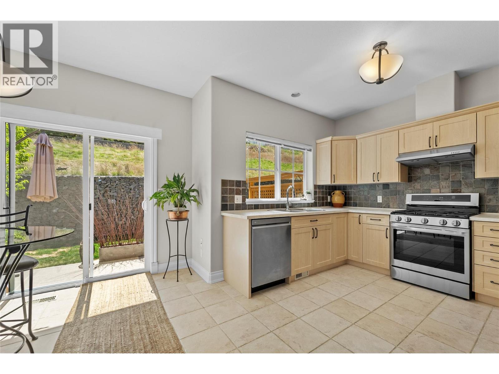 1055 Aberdeen Drive Drive Unit# 38, Kamloops, British Columbia  V1S 2A7 - Photo 19 - 10387304