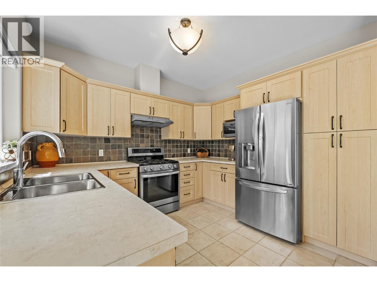1055 Aberdeen Drive Drive Unit# 38, Kamloops, British Columbia  V1S 2A7 - Photo 18 - 10387304