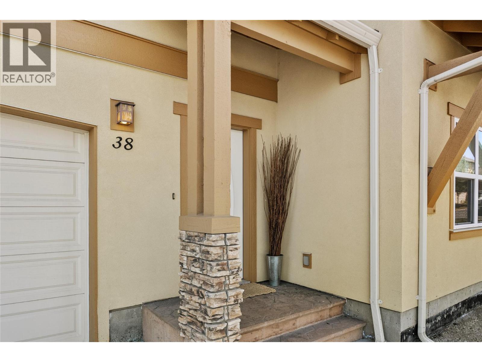 1055 Aberdeen Drive Drive Unit# 38, Kamloops, British Columbia  V1S 2A7 - Photo 5 - 10387304