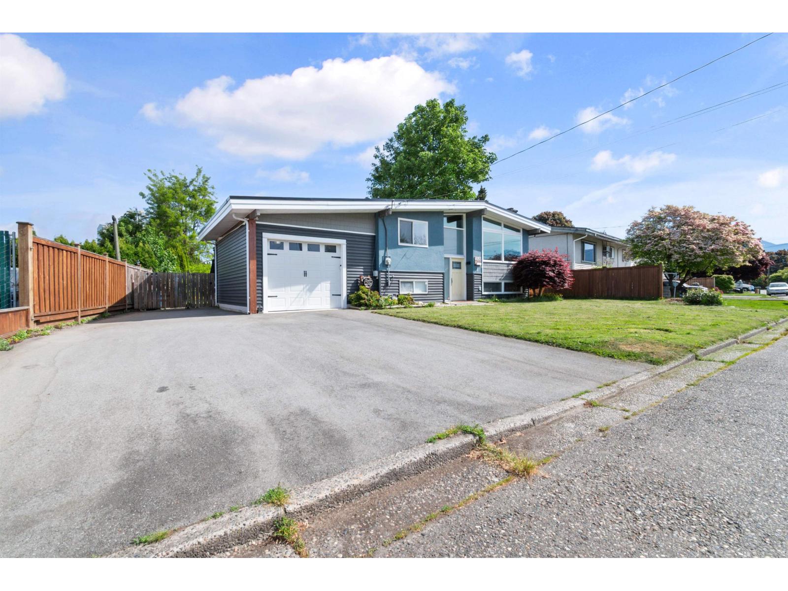 46155 Larch Avenue, Chilliwack Proper South, Chilliwack, British Columbia V2P 1E7 - Photo 3 - R3119695