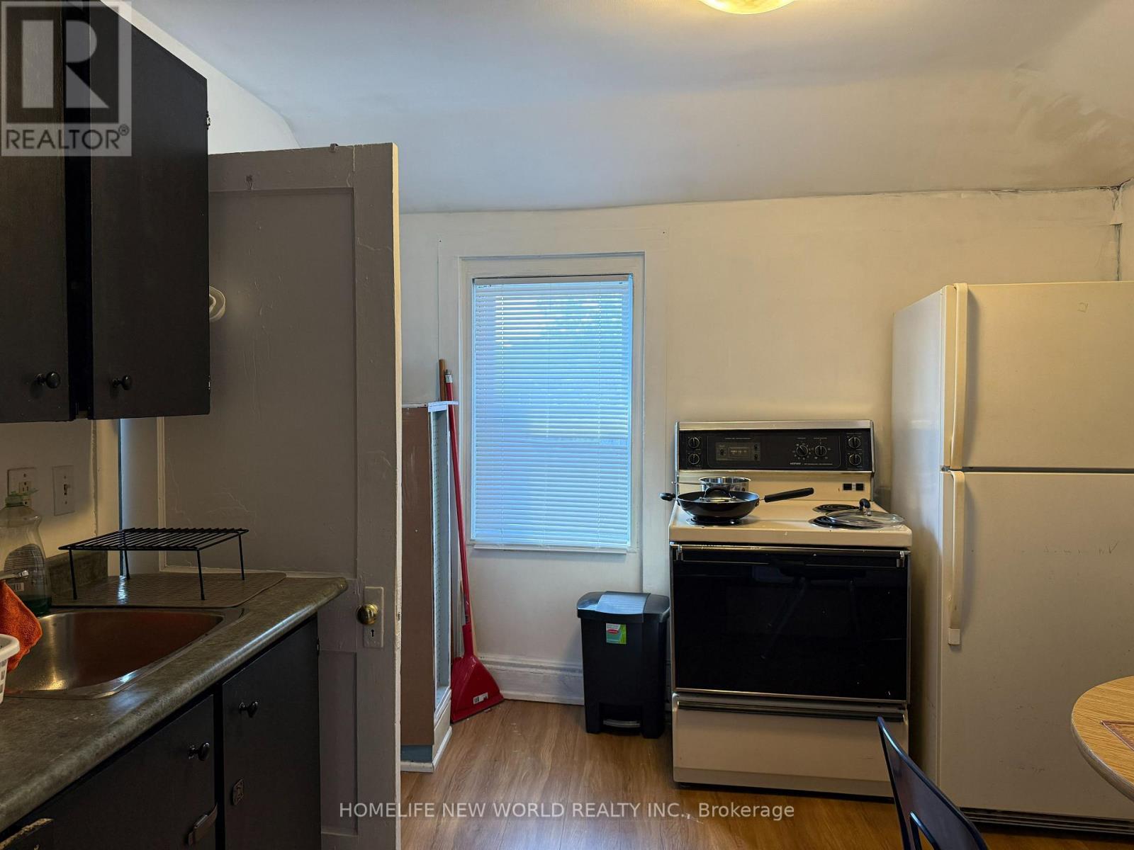 Apt B - 219 Hibernia Street, Cobourg, Ontario  K9A 4Y7 - Photo 6 - X13130686