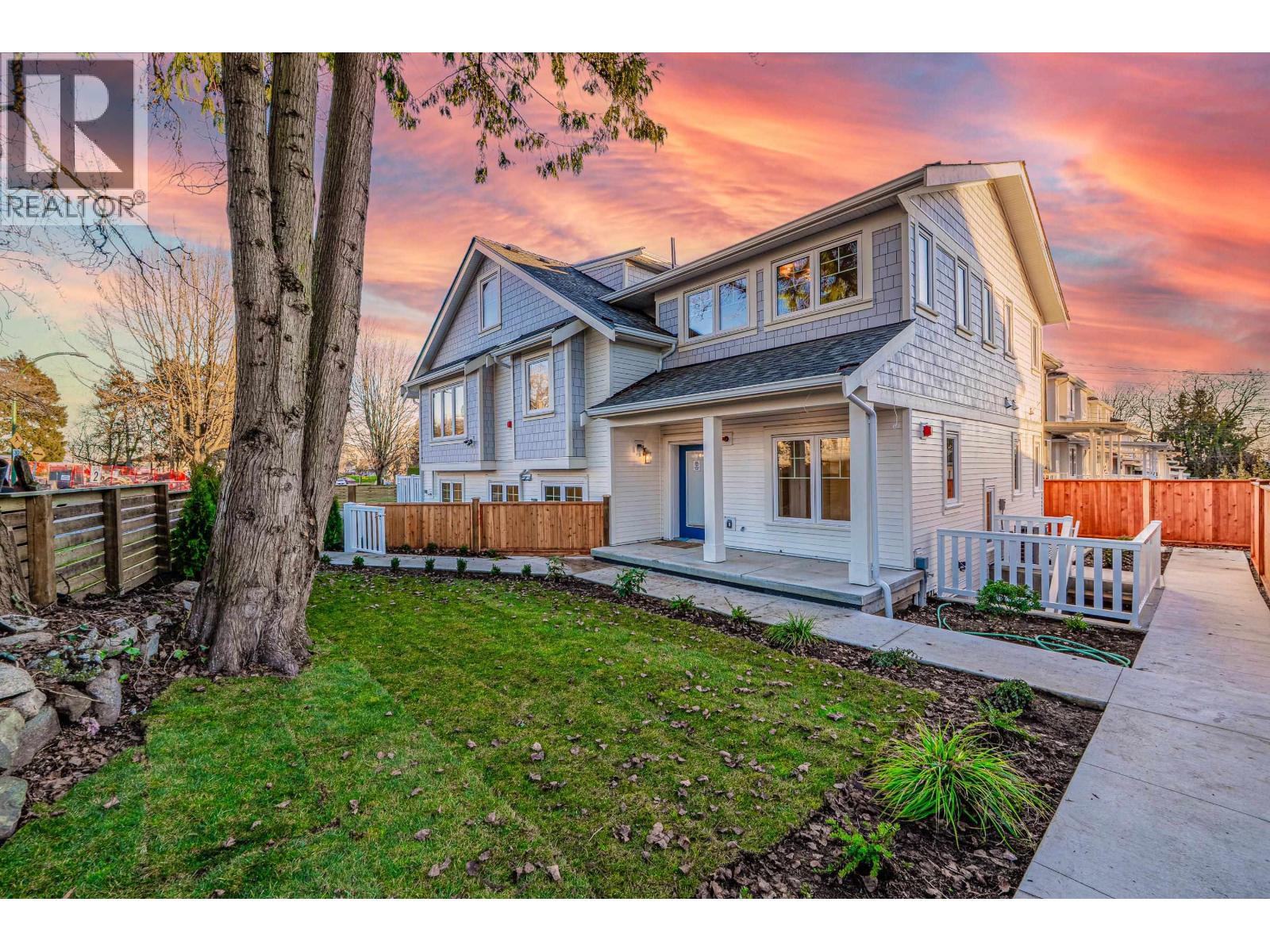 970 Park Drive, Vancouver, British Columbia  V6P 2J4 - Photo 1 - R3123907