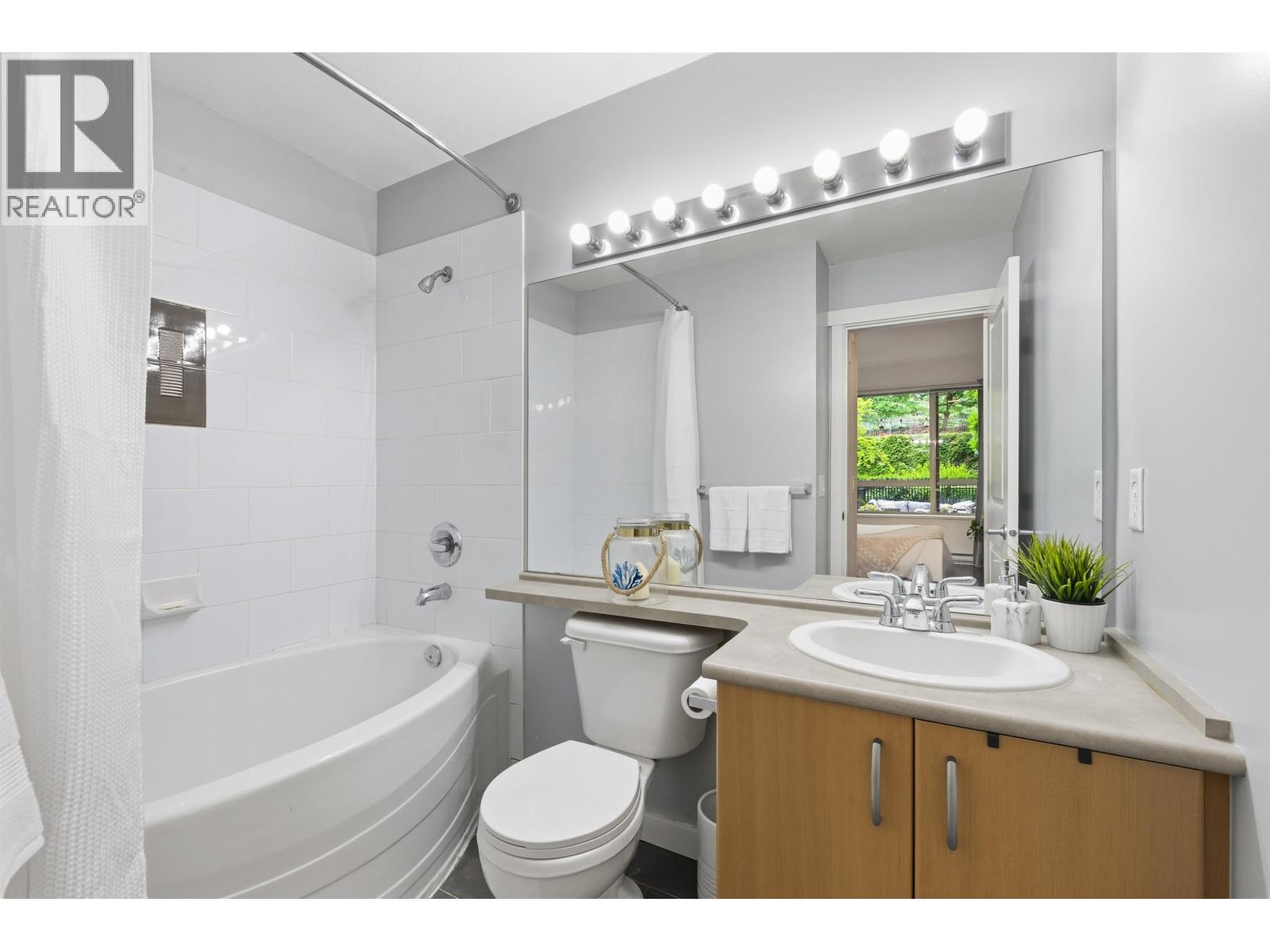 123 801 Klahanie Drive, Port Moody, British Columbia  V3H 5K4 - Photo 15 - R3123933