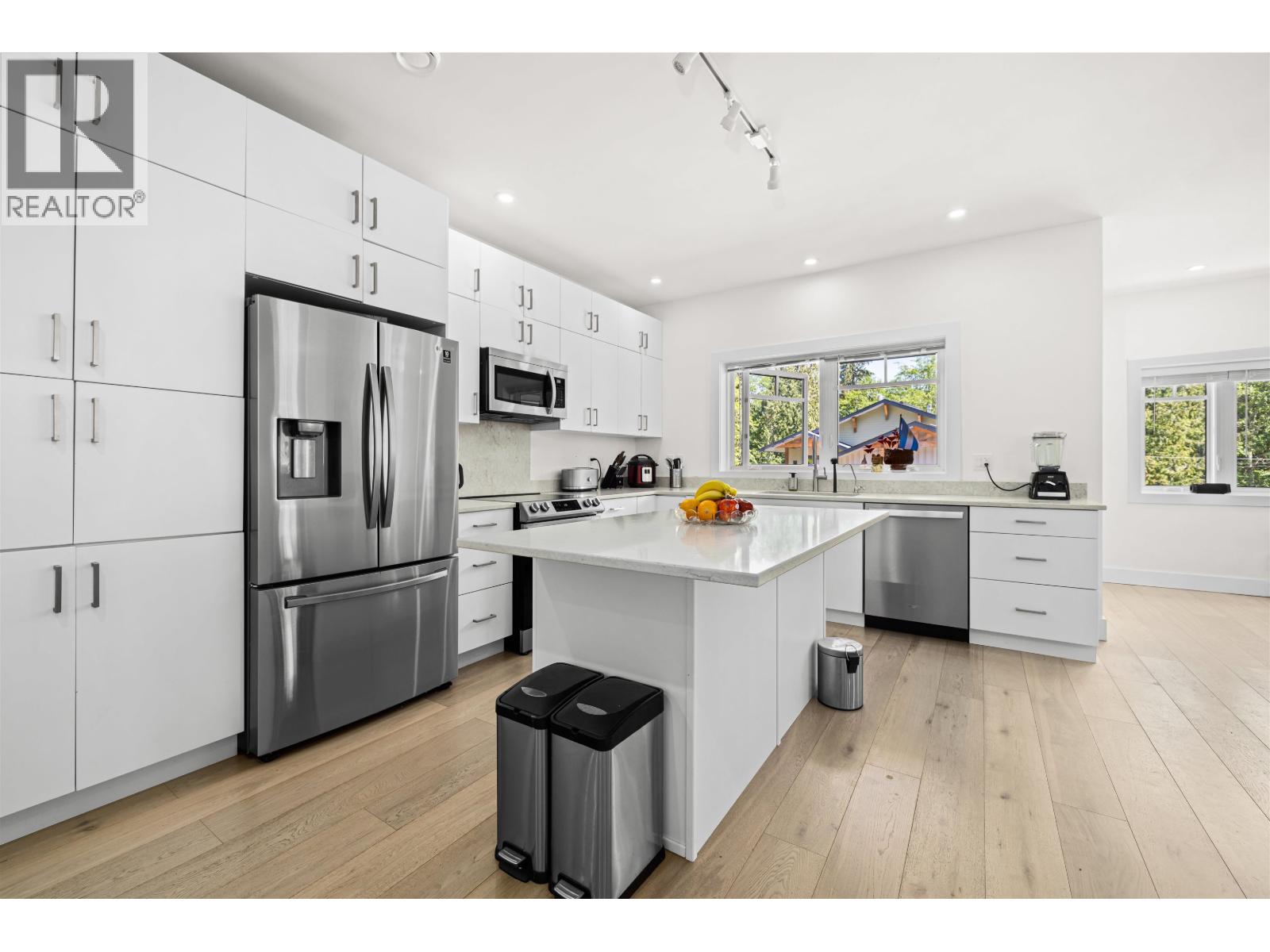 1096 Foxglove Lane, Bowen Island, British Columbia  V0N 1G1 - Photo 11 - R3123940