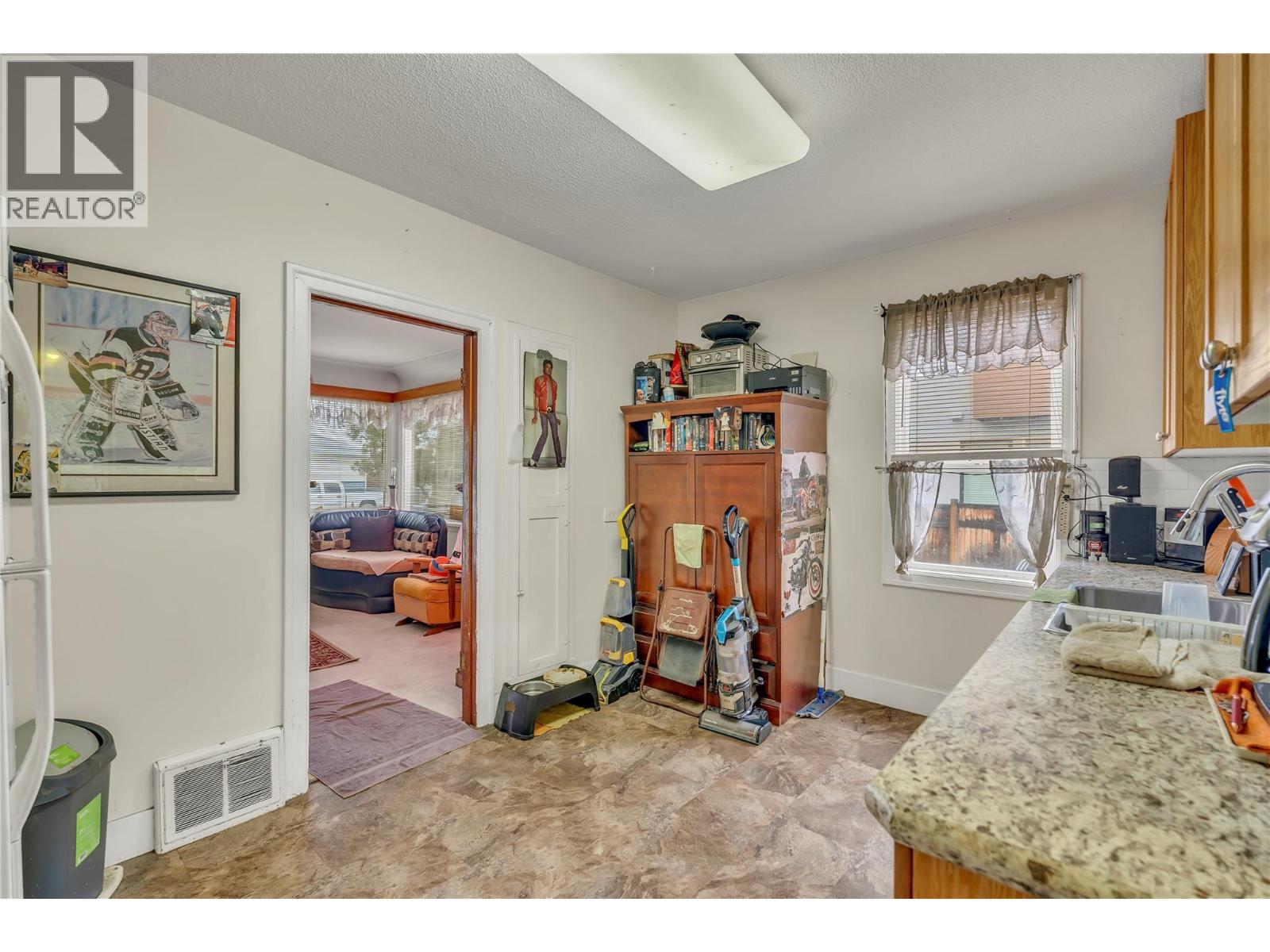 755 Forestbrook Drive, Penticton, British Columbia  V2A 2E6 - Photo 15 - 10387594