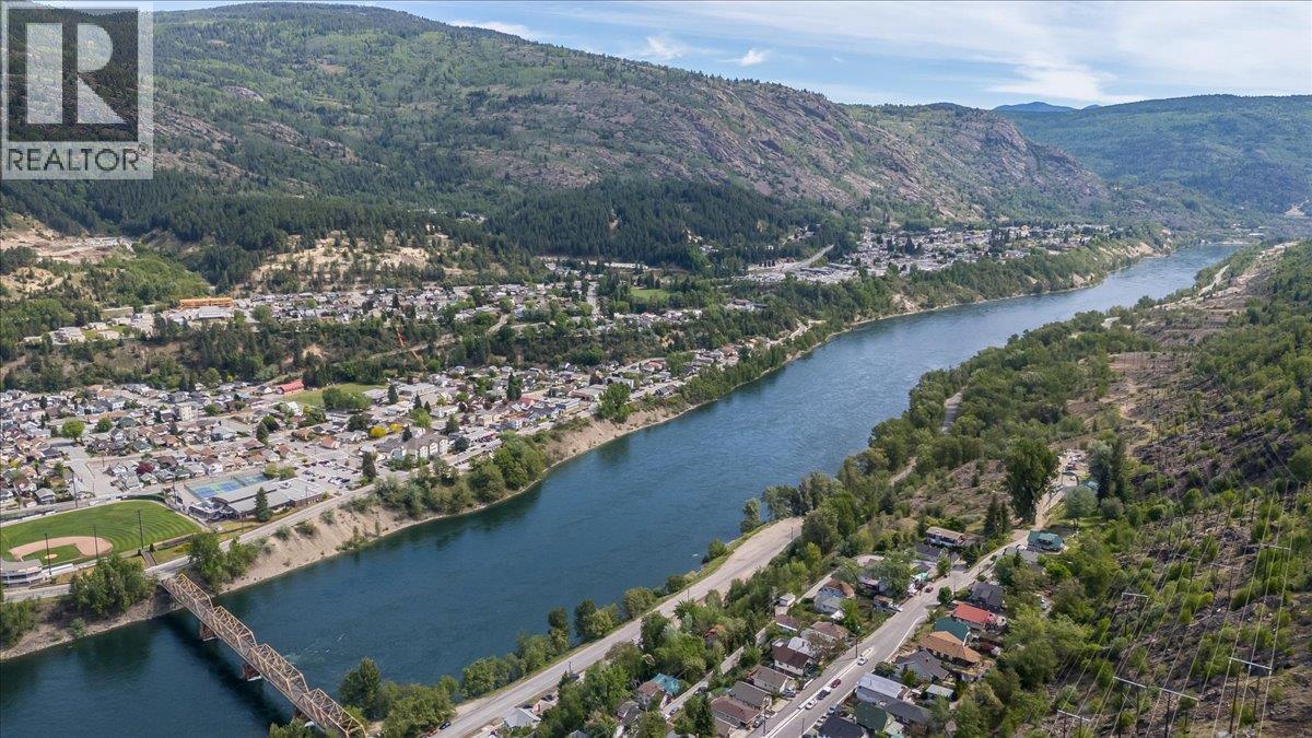 2139 Daniel Street, Trail, British Columbia  V1R 4H1 - Photo 25 - 10387478