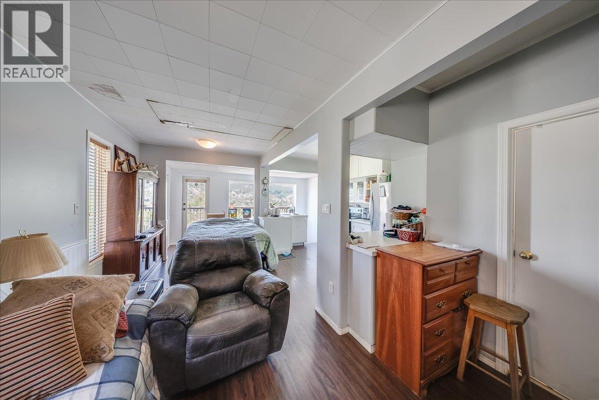 2139 Daniel Street, Trail, British Columbia  V1R 4H1 - Photo 7 - 10387478