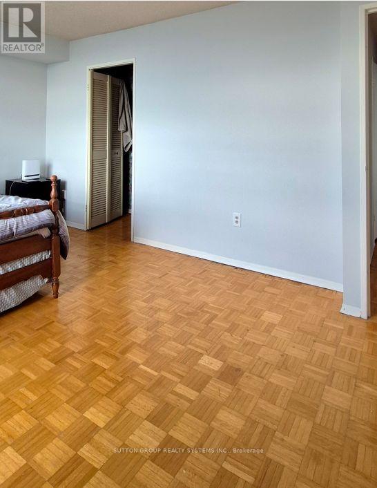 2003 - 1515 Lakeshore Road E, Mississauga, Ontario  L5E 3E2 - Photo 11 - W13128748