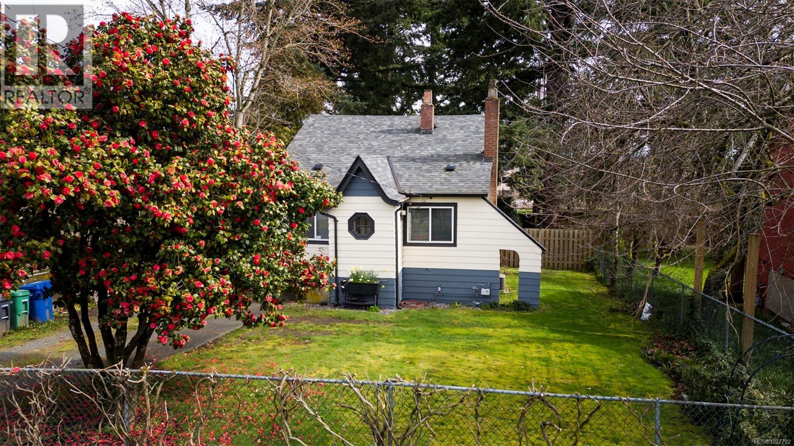 308 Holly Ave, Nanaimo, British Columbia  V9S 3M2 - Photo 1 - 1027792