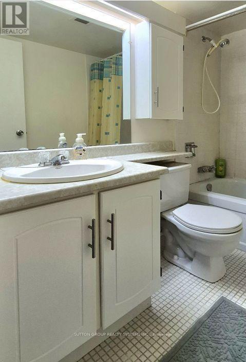 2003 - 1515 Lakeshore Road E, Mississauga, Ontario  L5E 3E2 - Photo 12 - W13128748