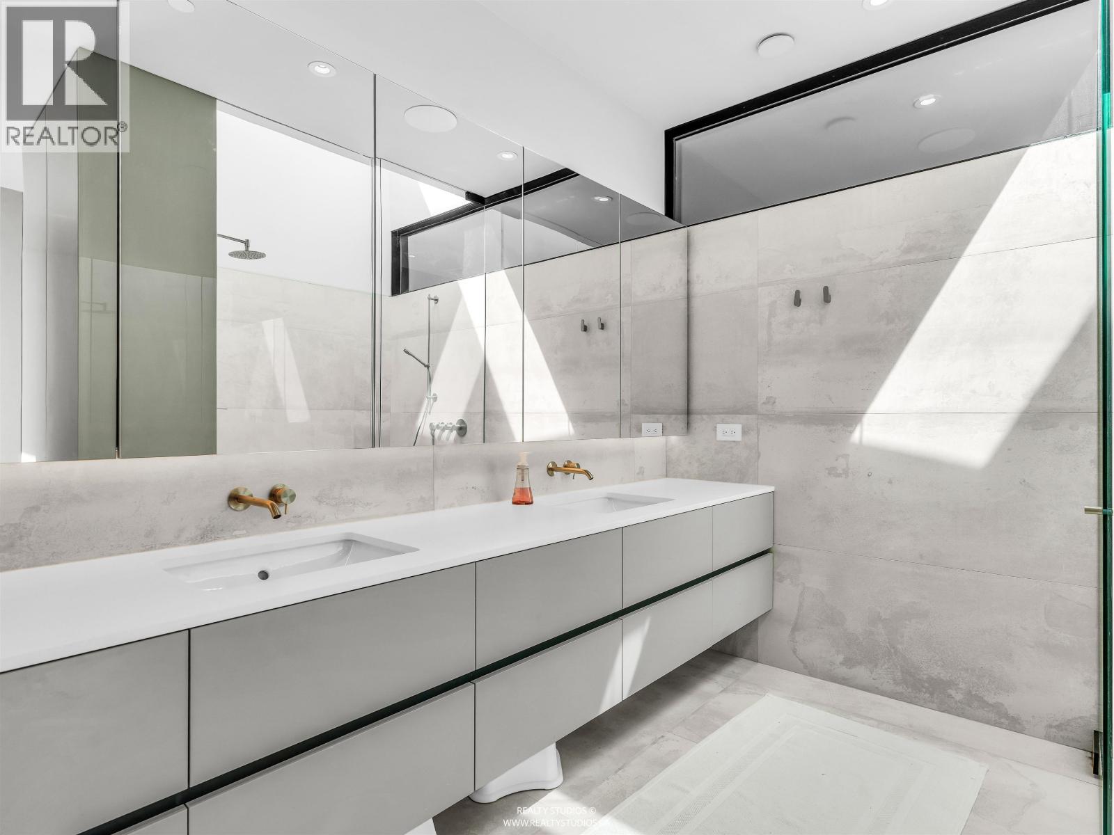 366 W 22nd Avenue, Vancouver, British Columbia  V5Y 2G4 - Photo 24 - R3123922