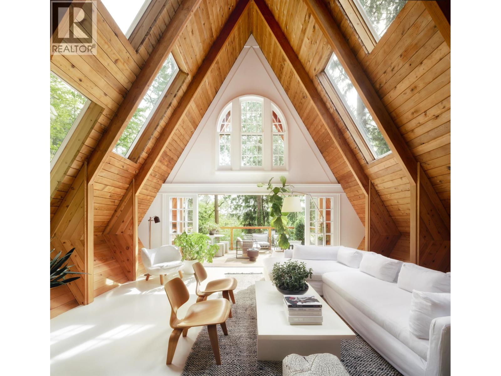 1940 RIVERGROVE PLACE, North Vancouver, British Columbia