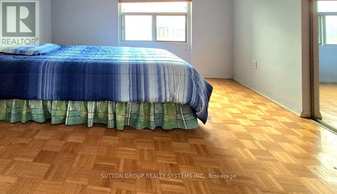 2003 - 1515 Lakeshore Road E, Mississauga, Ontario  L5E 3E2 - Photo 13 - W13128748