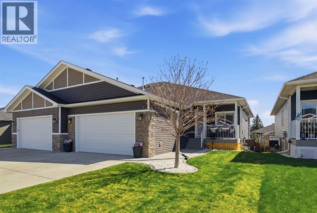 25 Stone Garden Drive, Carstairs, Alberta  T0M 0N0 - Photo 1 - A2309993