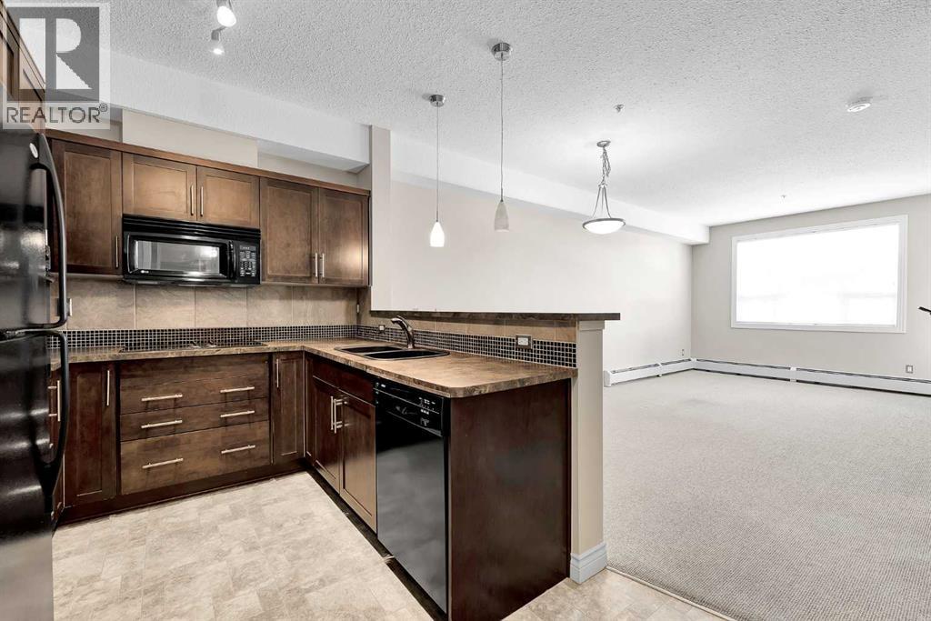 318, 26 Val Gardena View SW, Calgary, Alberta  T3H 5Z5 - Photo 12 - A2299150