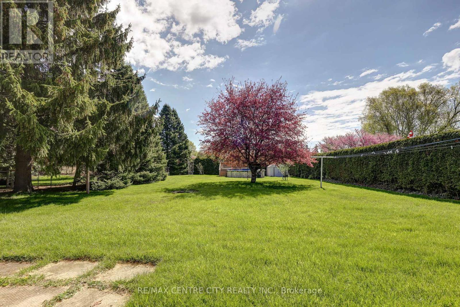 68 Bailey Avenue, Central Elgin, Ontario  N5R 5A1 - Photo 5 - X13130736
