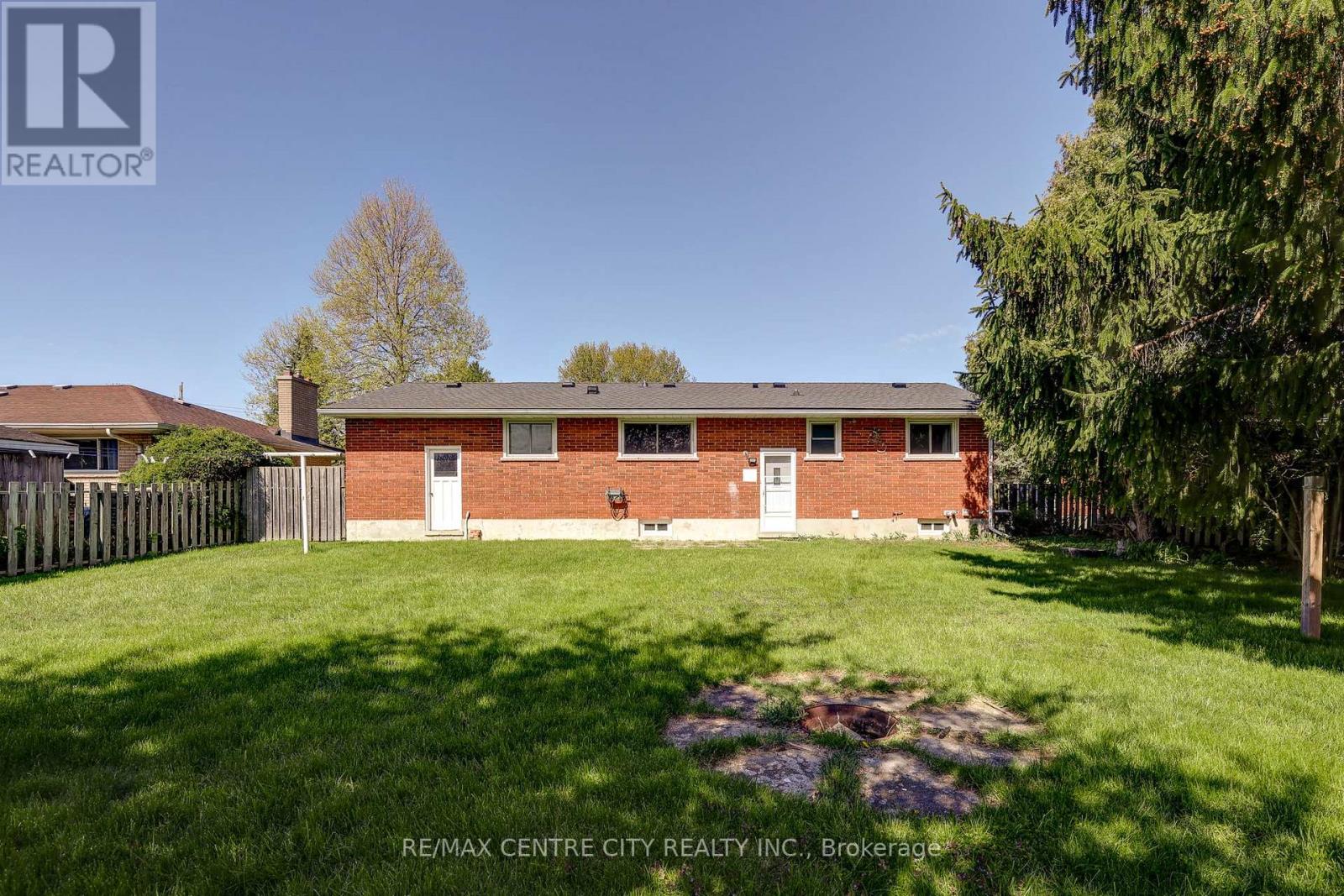 68 Bailey Avenue, Central Elgin, Ontario  N5R 5A1 - Photo 9 - X13130736
