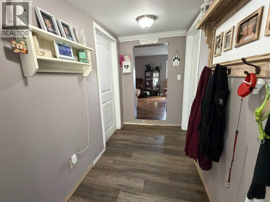 359, 133 Jarvis Street, Hinton, Alberta  T7V 1S1 - Photo 2 - A2311484