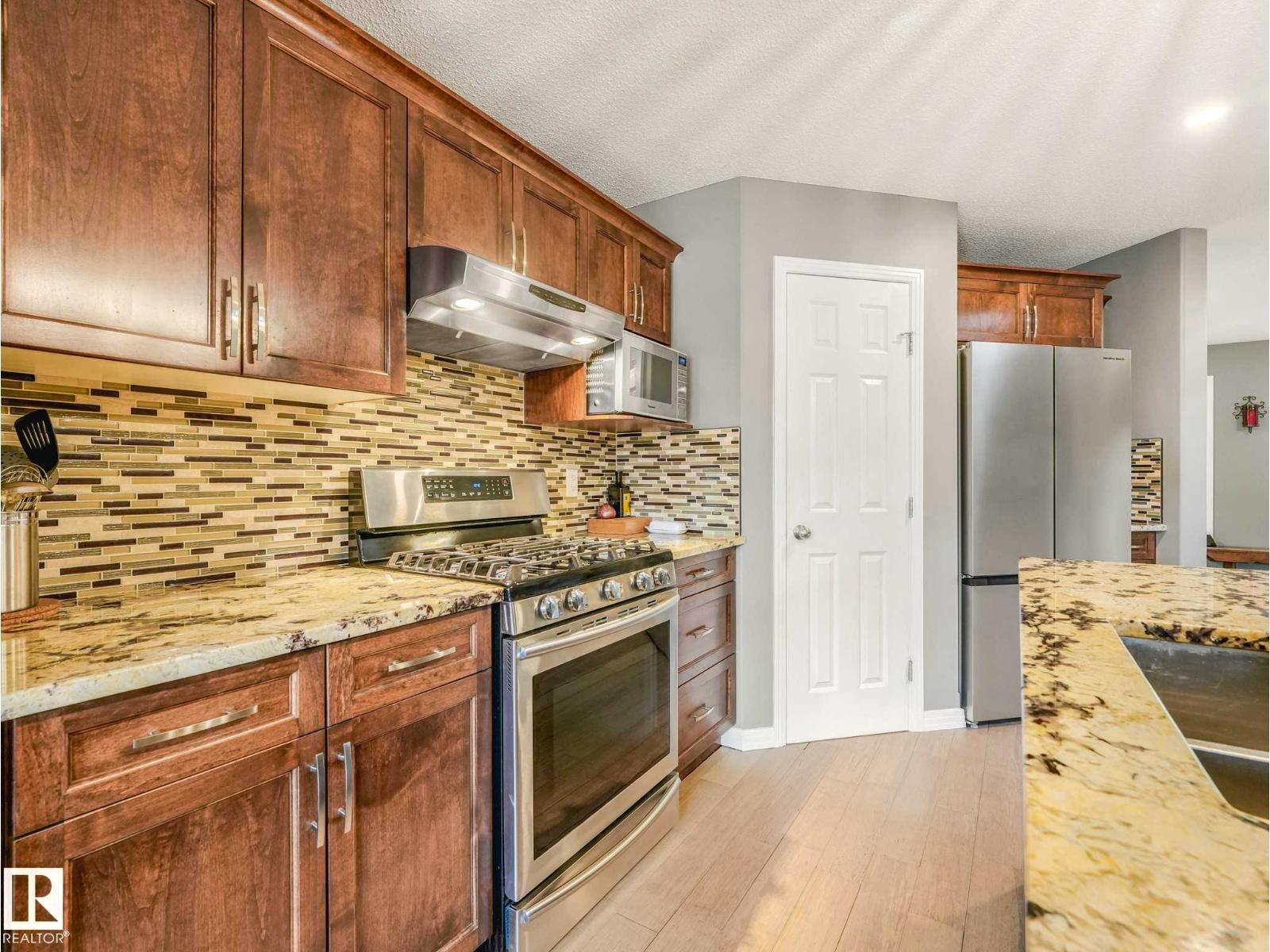 9818 103 Av, Morinville, Alberta  T8R 1V9 - Photo 19 - E4487813