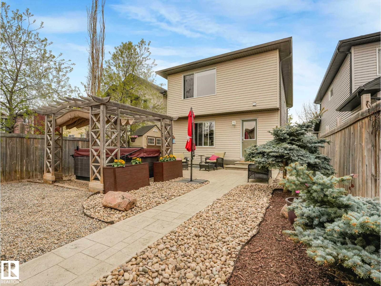 9818 103 Av, Morinville, Alberta  T8R 1V9 - Photo 7 - E4487813