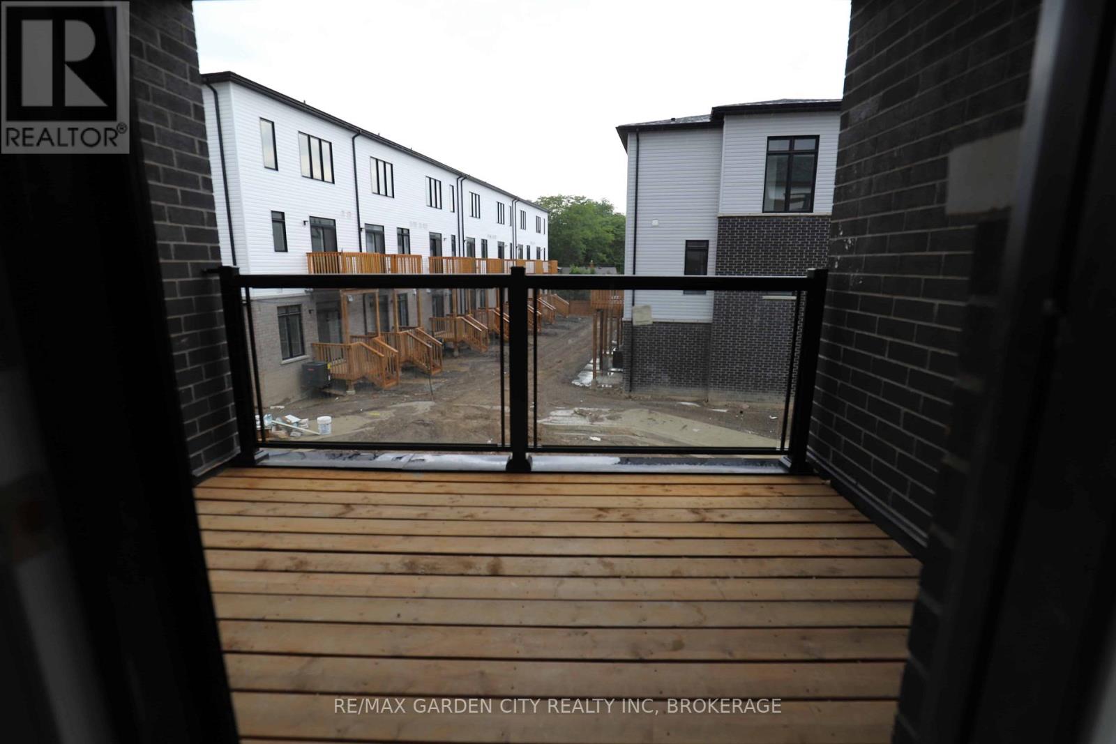 12 Sidney Rose Common, St. Catharines, Ontario  L2T 0B3 - Photo 12 - X13130742