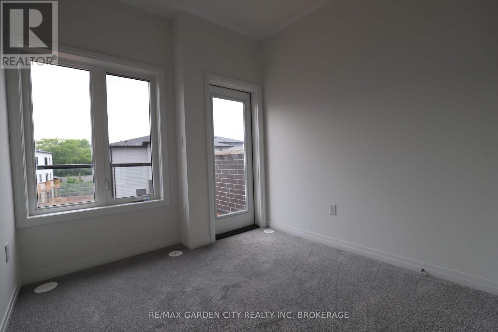 12 Sidney Rose Common, St. Catharines, Ontario  L2T 0B3 - Photo 6 - X13130742