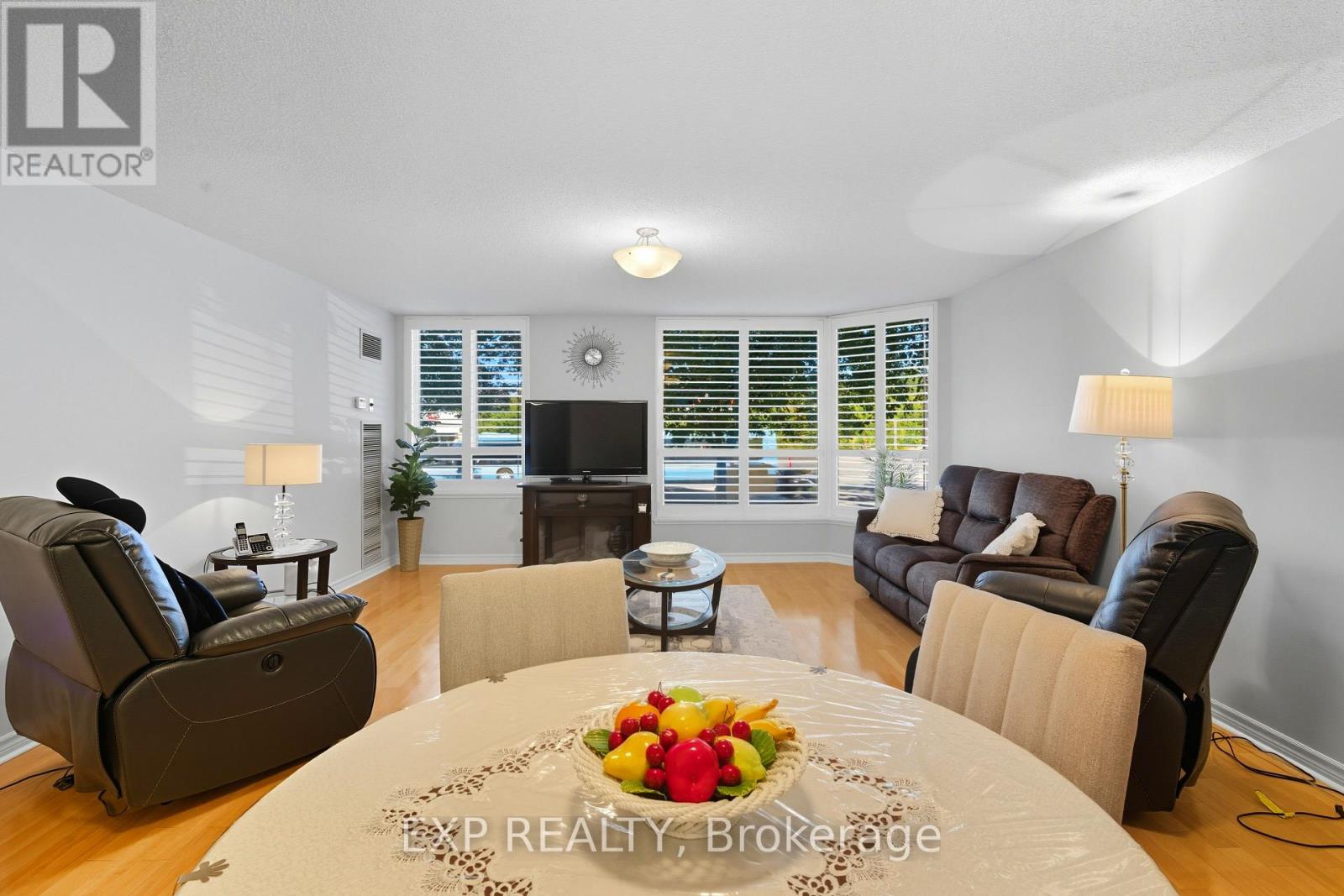 111 - 14924 Yonge Street, Aurora, Ontario  L4G 6H7 - Photo 7 - N13130754