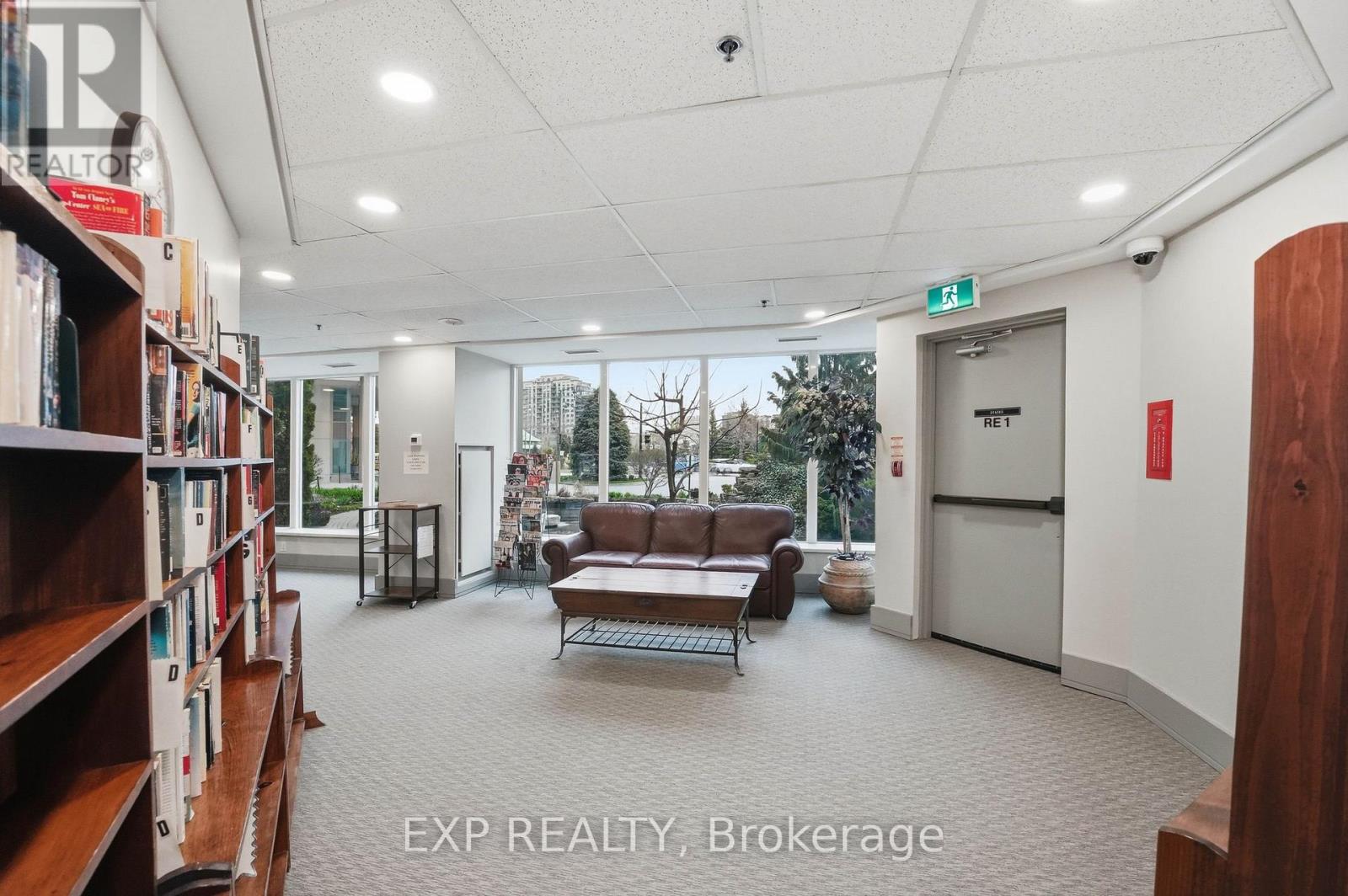 905 - 2 Toronto Street, Barrie (City Centre), Ontario L4N 9R2 - Photo 33 - S13130766