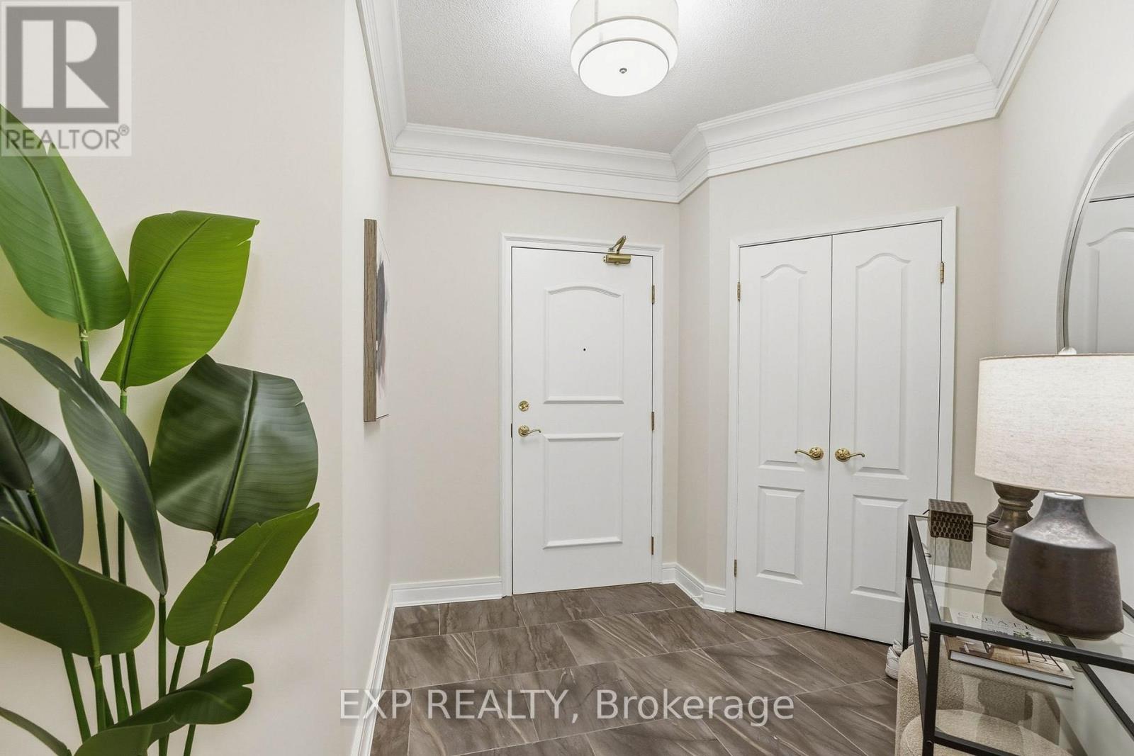 905 - 2 Toronto Street, Barrie (City Centre), Ontario L4N 9R2 - Photo 4 - S13130766