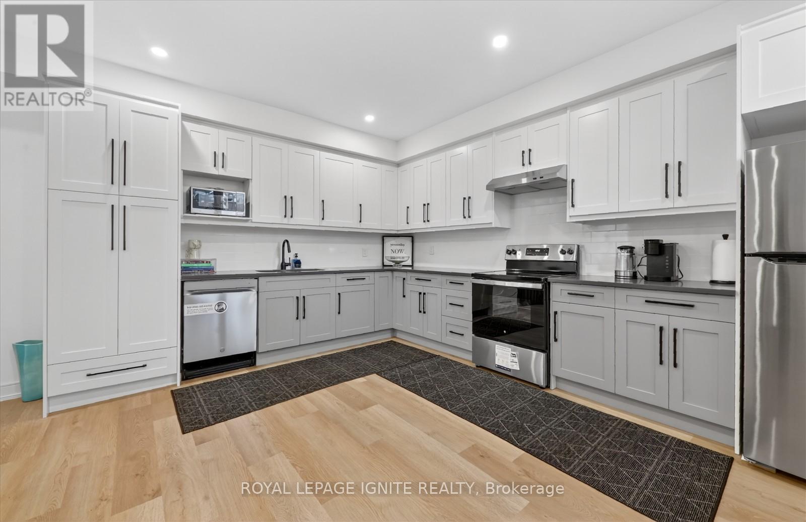 958 Mink Street, Pickering, Ontario  L1W 2G5 - Photo 42 - E13122486